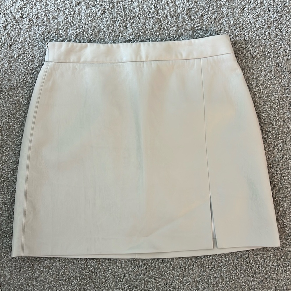 Aritzia Wilfred faux leather skirt 6
